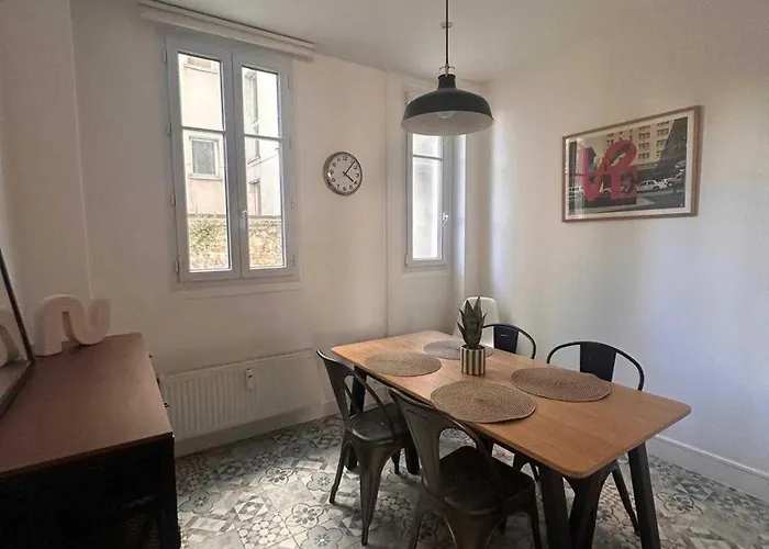 Beautiful 3br-6p-paris 17th-arc De Triomphe Apartment
