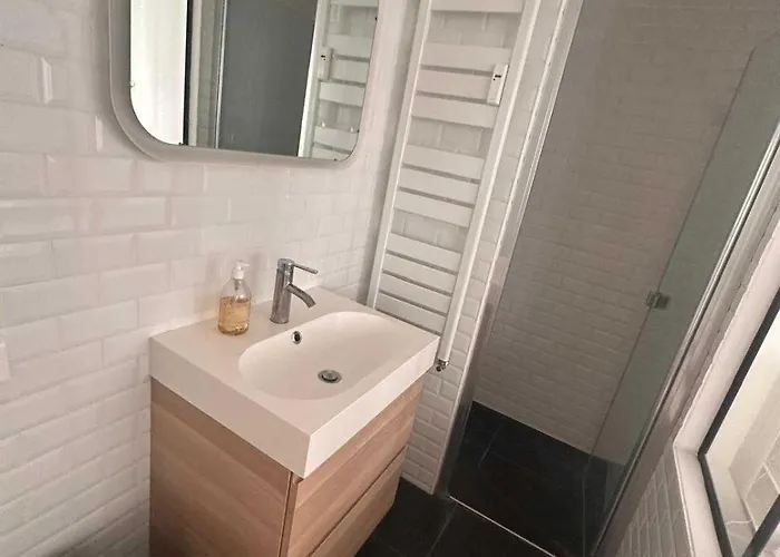 Beautiful 3br-6p-paris 17th-arc De Triomphe